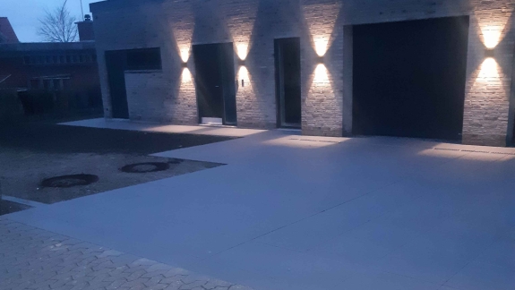 Belægning ved dobbeltgarage